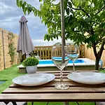 Suite Breeze - Private Heated Pool